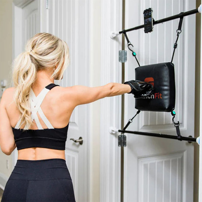 PunchFit Boxsack für die Tür Frau Heim Workout-min.jpg__PID:a2673326-36cb-4cd6-83ae-2ab7ef2f7d53
