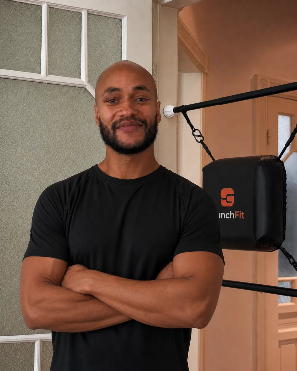 Boxcoach Kevin Gyameshie mit PunchFit